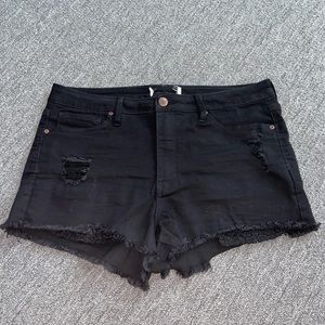 comfy & stretchy ripped denim black jean shorts